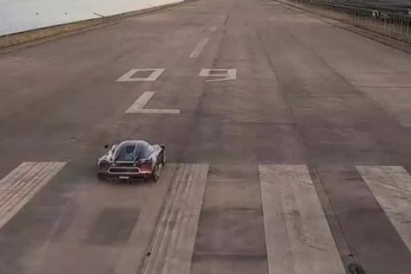 <p>Koenigsegg le quita a Bugatti el trono del récord mundial de velocidad de 0 a 400 kms/h</p>