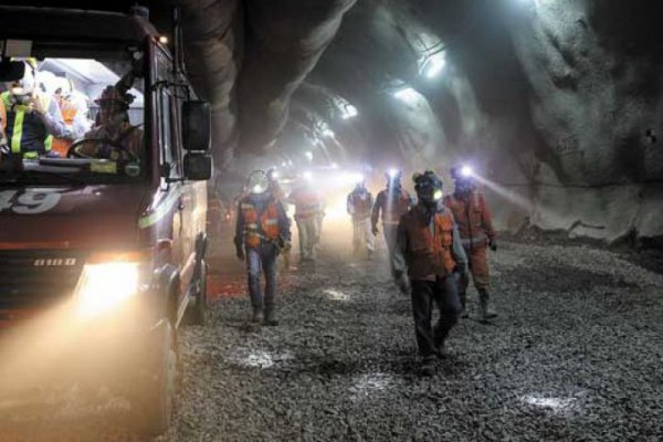 Codelco prepara serie de 10 negociaciones colectivas y define servicios mínimos en Chuquicamata