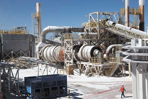 ADR de SQM transa más que todas las acciones del IPSA