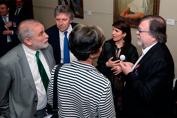 Senado aprueba recursos y nueva señal cultural para TVN