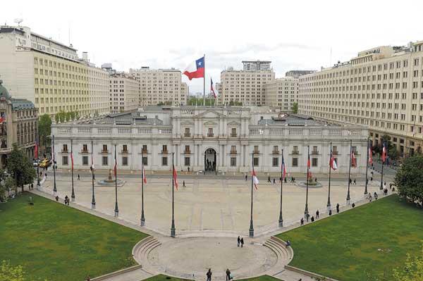 Moody’s rebajaría clasificación de riesgo de Chile antes de las elecciones