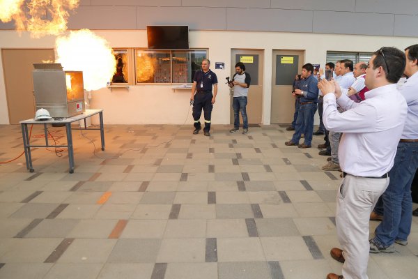 CGE y Bomberos fortalecen manejo de riesgo eléctrico