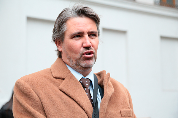 Conmoción por violento ataque contra senador Fulvio Rossi en Iquique