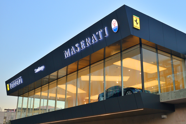 Ferrari y Maserati abren nueva casa matriz en Santiago y celebran con nuevos modelos