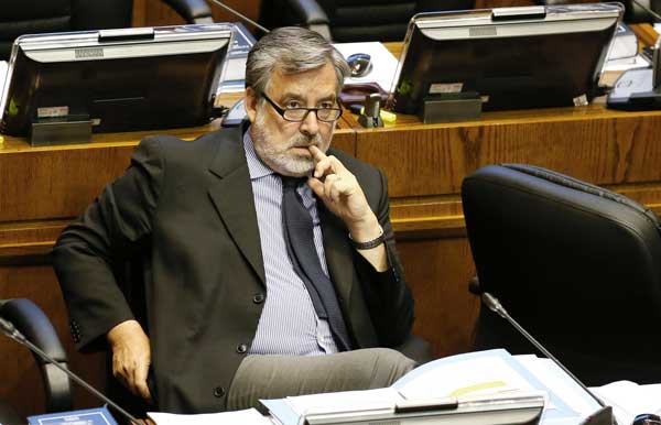 Guillier retruca a Goic: “No andamos buscando generalísimo”