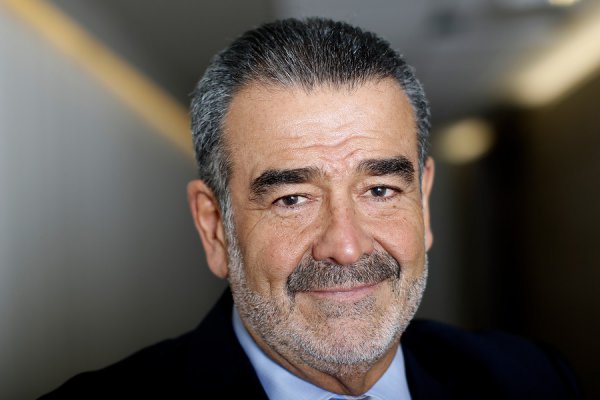 La irónica respuesta de Andrónico Luksic por el recurso del PC que busca impedirle el control total de Canal 13