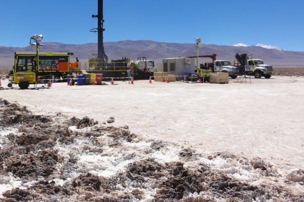 Gigante china alista desembarco en uno de los mayores proyectos de litio en el norte de Chile