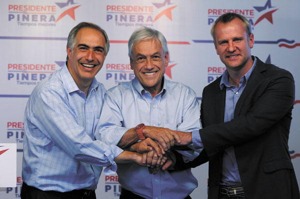 Kast y Chahuán llegan a reforzar fase final de campaña de Piñera