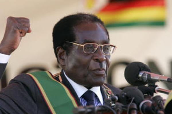 Mugabe dimite como presidente de Zimbabue tras 37 años en el poder
