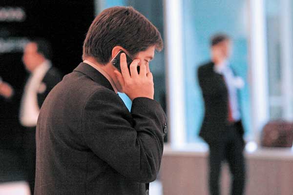 WOM y VTR se suman a fijación tarifaria de Entel, Claro y Movistar: prevén reducción mayor en cobros