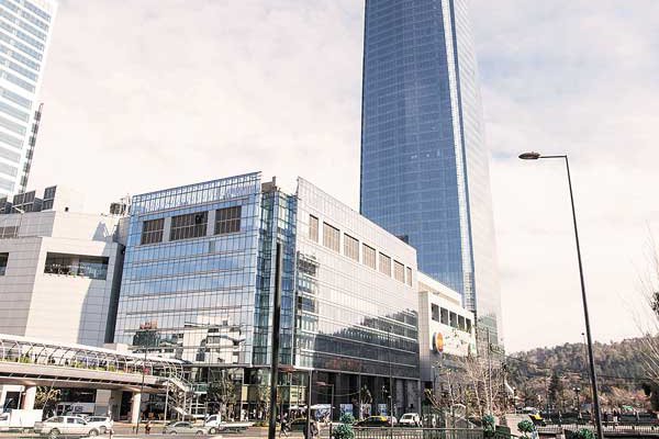 Se dilata acuerdo por mejoras viales del Costanera Center: Providencia encarga estudio al Dictuc