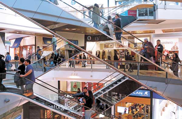 Alerta en el retail: deuda podría impactar clasificación de algunas empresas