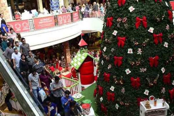 Empresas fijan monto de aguinaldo navideño con un leve ajuste respecto de 2016