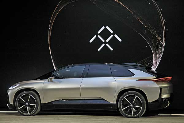 El rival chino de Elon Musk está aquejado por deudas