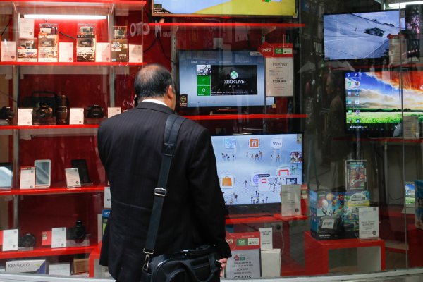 Malas noticias para el retail chileno: Argentina oficializa baja de impuestos para productos electrónicos