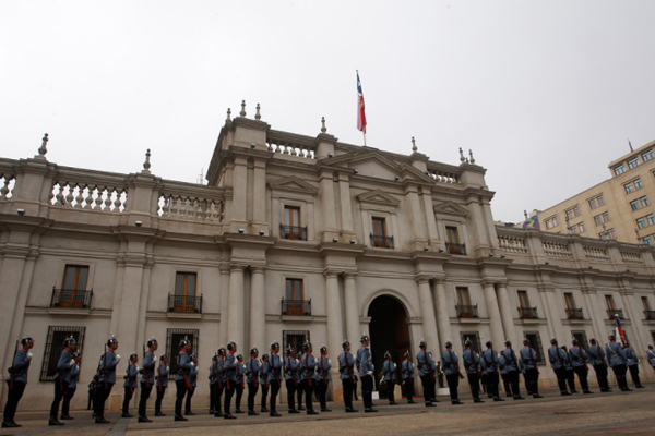 Número de trabajadores del gobierno anotó en 2016 el mayor incremento en la última década