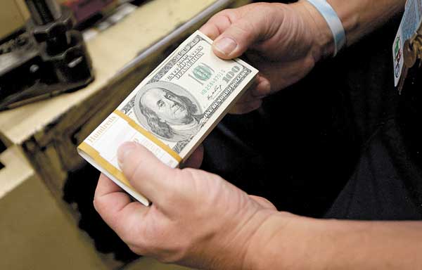 Dólar en Chile sigue con alzas y se acerca a los $ 650