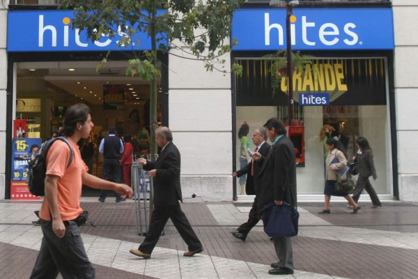 SVS pide a Hites entregar más antecedentes por demandas del Sernac