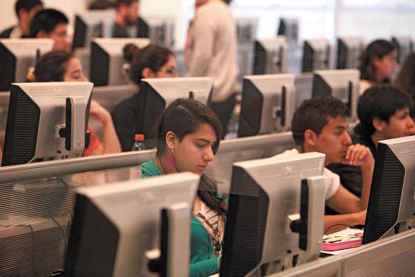 Un nuevo reto para la tecnología en la sala de clases: los aparatos por sí solos no dan resultado
