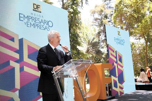 Diario Financiero premia a las mejores iniciativas empresariales y públicas 2017