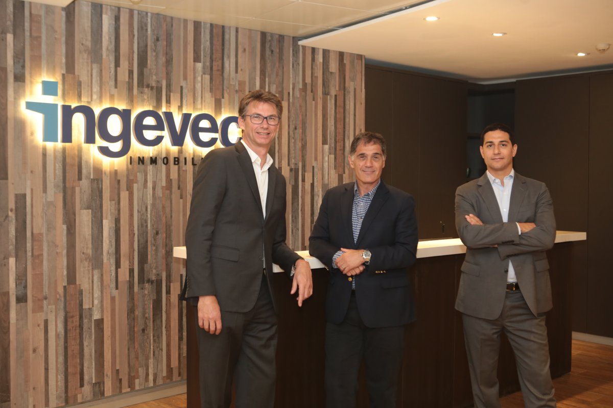 <p>El vicepresidente ejecutivo de operaciones de Ibis en América del Sur, Franck Pruvost; el socio director de la Inmobiliaria Amsal, Jorge Amszynowski, y gerente general de Inversiones y Rentas de Ingevec, Jorge Zeltzer.</p>
