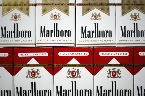 Dueña de Marlboro anunció que su resolución de año nuevo es dejar el cigarrillo