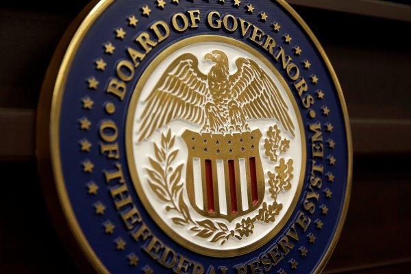 Minutas de la Fed: la mayoría de los gobernadores respaldaron aumento gradual de tasas