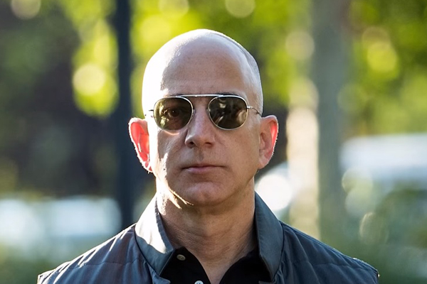 Jeff Bezos es más millonario de lo que jamás fue Bill Gates
