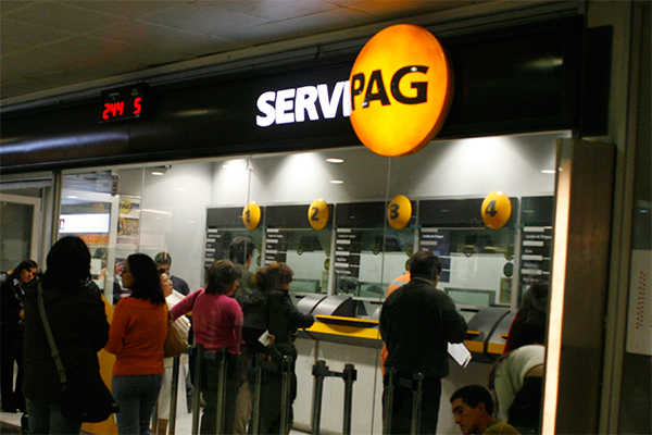 Banco Santander acuerda ingreso a la propiedad de Servipag