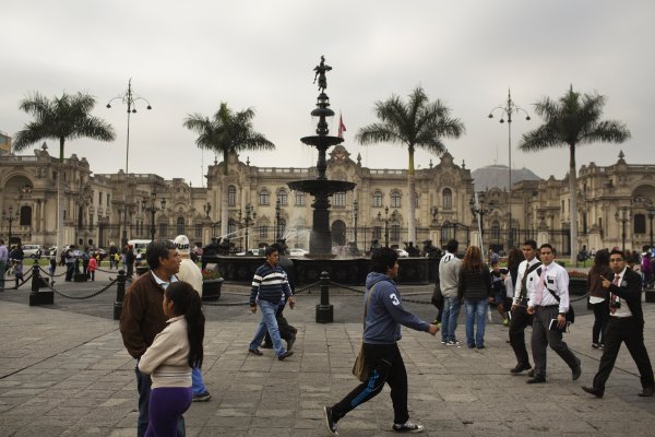 Economía peruana se desaceleró en noviembre y creció a su menor ritmo en seis meses