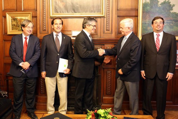 Empresarios agrícolas concretan reunión con el Banco Central para plantear inquietud por baja del dólar