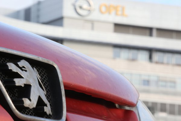 Dueña de Peugeot y Citroen electrificará toda su gama de modelos a partir de 2025