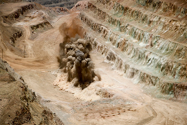 El cobre cierra con alza en la Bolsa de Metales de Londres y todo apunta a que seguirá subiendo en los próximos días
