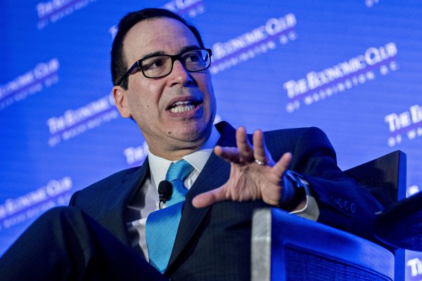 FMI pide explicaciones a EEUU y secretario del Tesoro defiende postura sobre ventajas de dólar débil