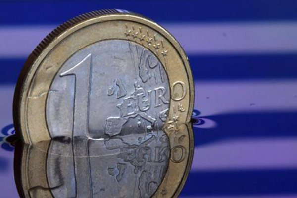 US$1,24 marca el valor del euro frente al dólar