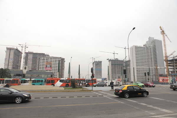 Inmigrantes elevan rentabilidad inmobiliaria en Santiago centro
