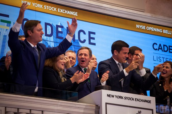 Wall Street cierra con un triple récord en sus principales indicadores