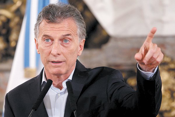 Anuncio de Macri tensiona a la Casa Rosada en plena lucha con uniones sindicales