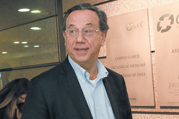 Andrés Navarro prevé que en 2018 Clínica Las Condes deje atrás resultados débiles