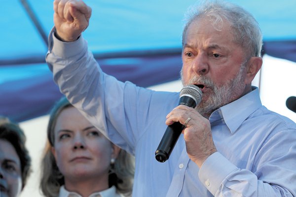 Lula lidera encuestas presidenciales a pesar de su condena