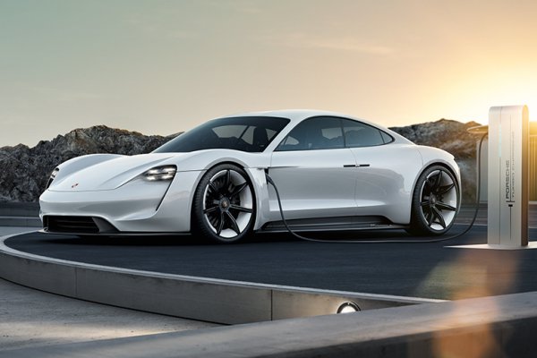 Porsche duplicará su inversión en electromovilidad a 2022