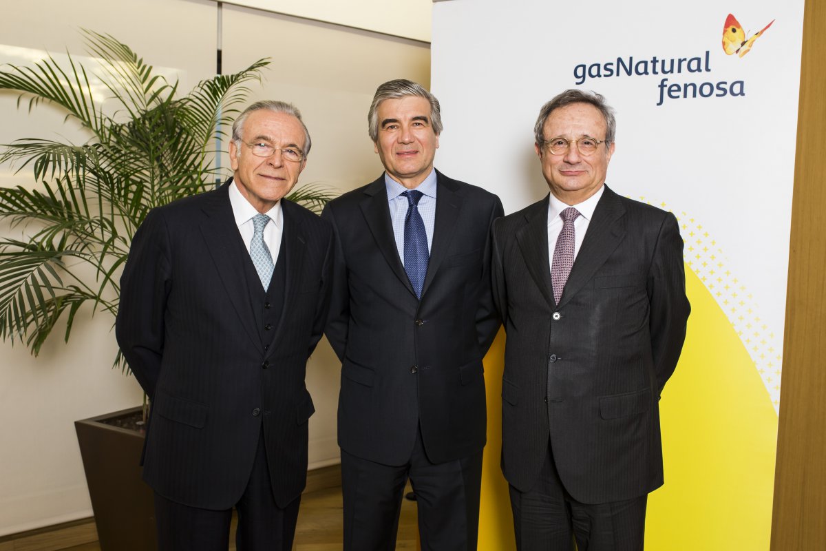 <p>De izquierda a derecha, Isidro Fainé, Francisco Reynés y Rafael Villaseca.</p>