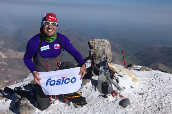 Hernán Leal, escalador de las 7 Summit, invitará a escolares a cumplir sus metas