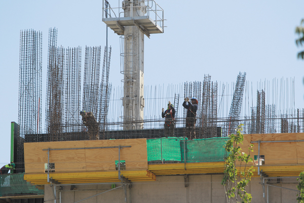 Construcción afianza recuperación y crece por segundo mes consecutivo
