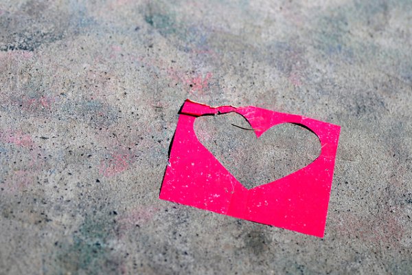 Romance en la oficina: ¿Afecta la productividad? ¿Impacta en la imagen profesional?
