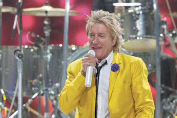 La voz inconfundible de Rod Stewart vuelve a Chile