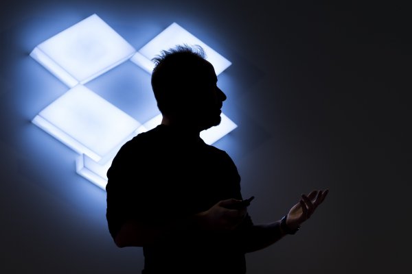 Dropbox inscribe su apertura a bolsa en el Nasdaq y podría convertirse en el mayor debut bursátil de una tecnológica en EEUU
