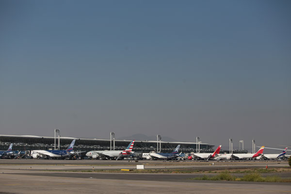 Tráfico aéreo nacional sorprende en enero con mayor alza en 10 años