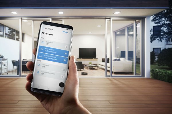 La mayoría de los chilenos quiere vivir en una casa donde los equipos se manejen desde el celular