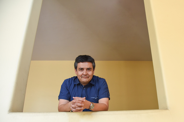 Exjefe del Departamento de Extranjería repara en tono de Chadwick sobre migración: “Me preocupa bastante”